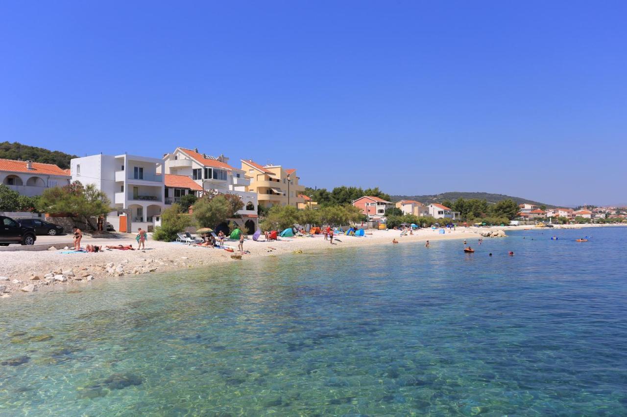 Apartments By The Sea Slatine, Ciovo - 1128 ภายนอก รูปภาพ