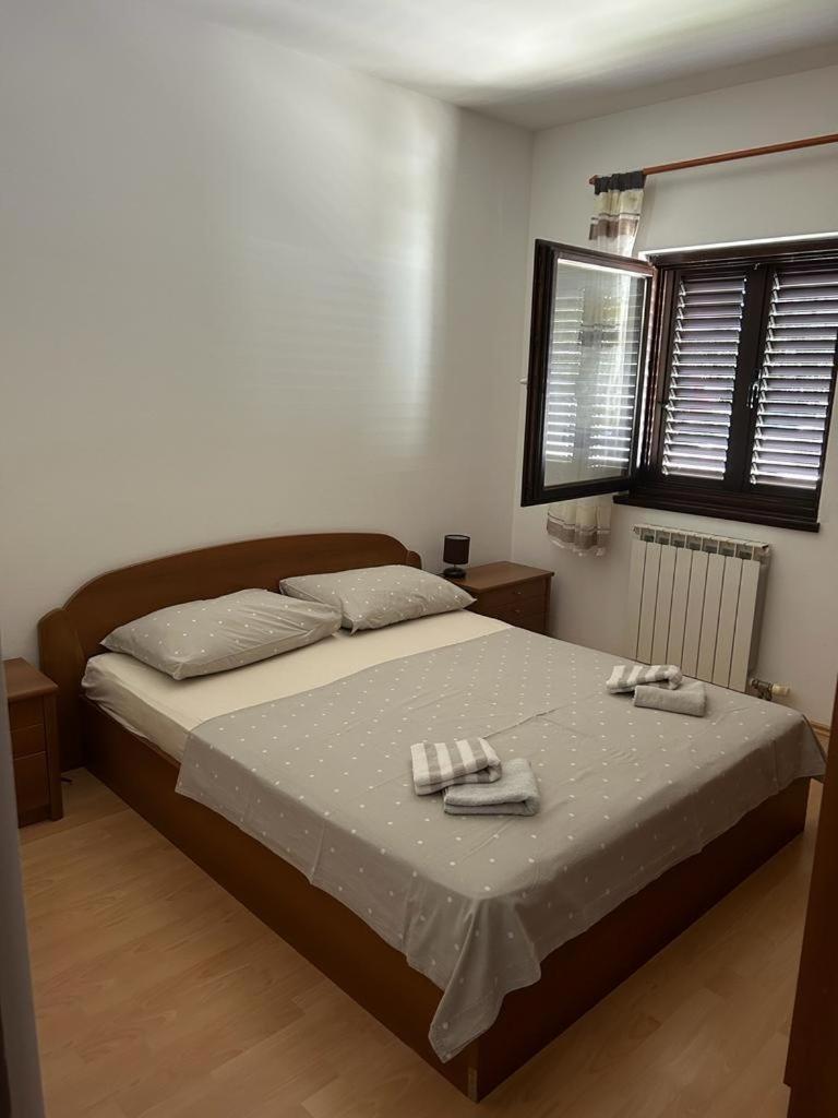 Apartments By The Sea Slatine, Ciovo - 1128 ภายนอก รูปภาพ
