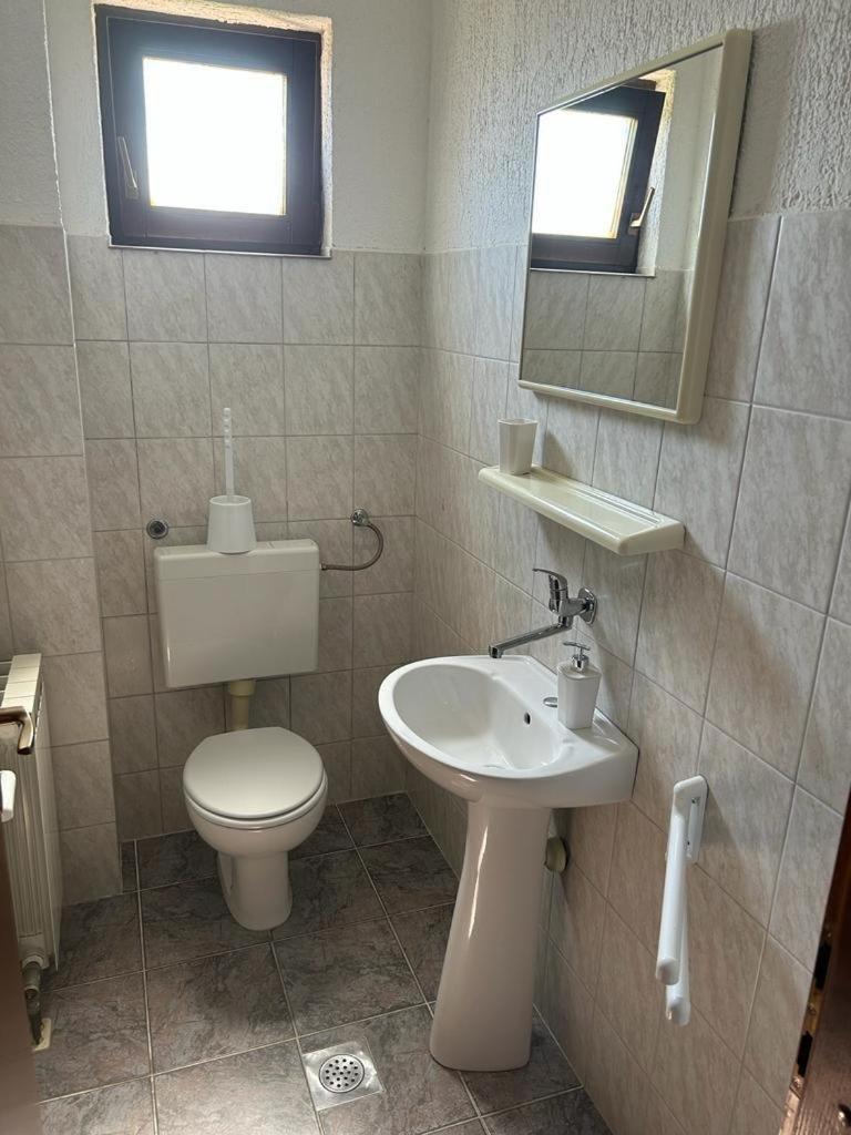 Apartments By The Sea Slatine, Ciovo - 1128 ภายนอก รูปภาพ