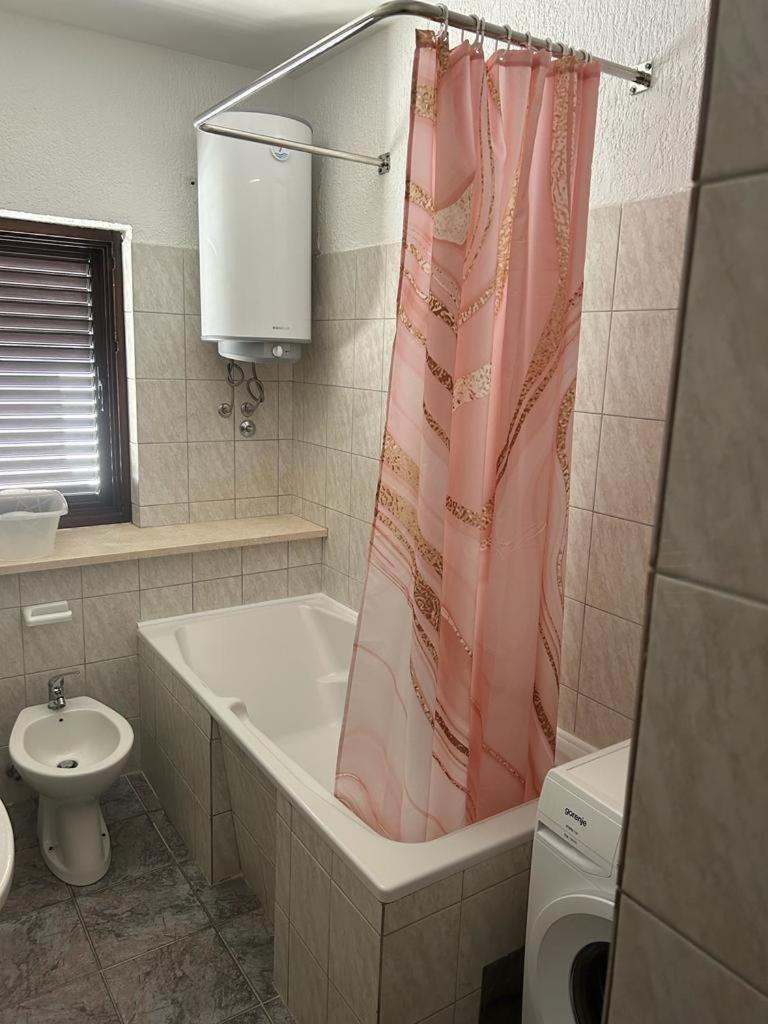 Apartments By The Sea Slatine, Ciovo - 1128 ภายนอก รูปภาพ